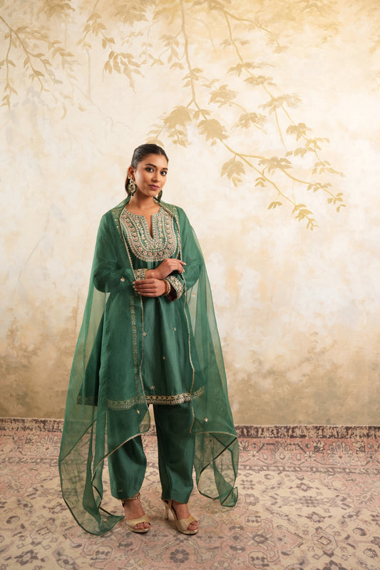 The Emerald Green Majestic Ensemble